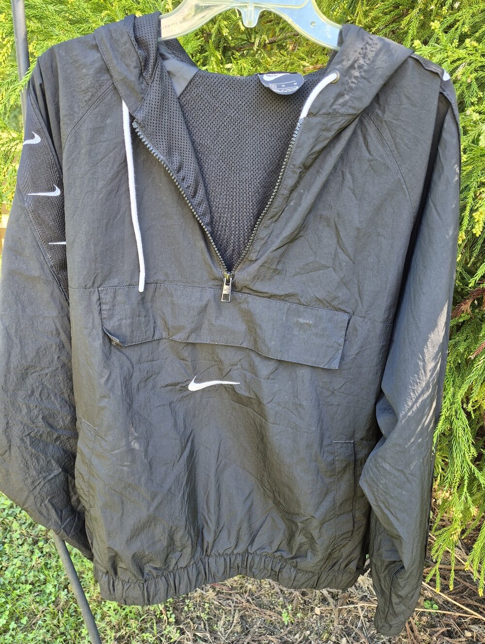 Nike Black Half-Zip Windbreaker Jacket with Hood Medium